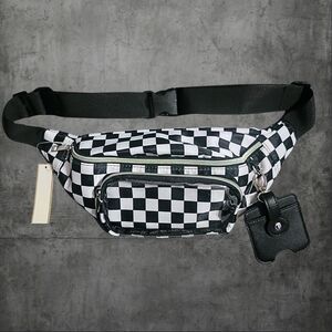 🖤🏁 Black & White Checkered Fanny Pack